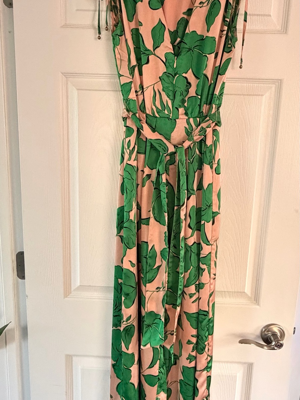 VICI Emerald Green Leaf 🍃 print over Tan Jumpsuit